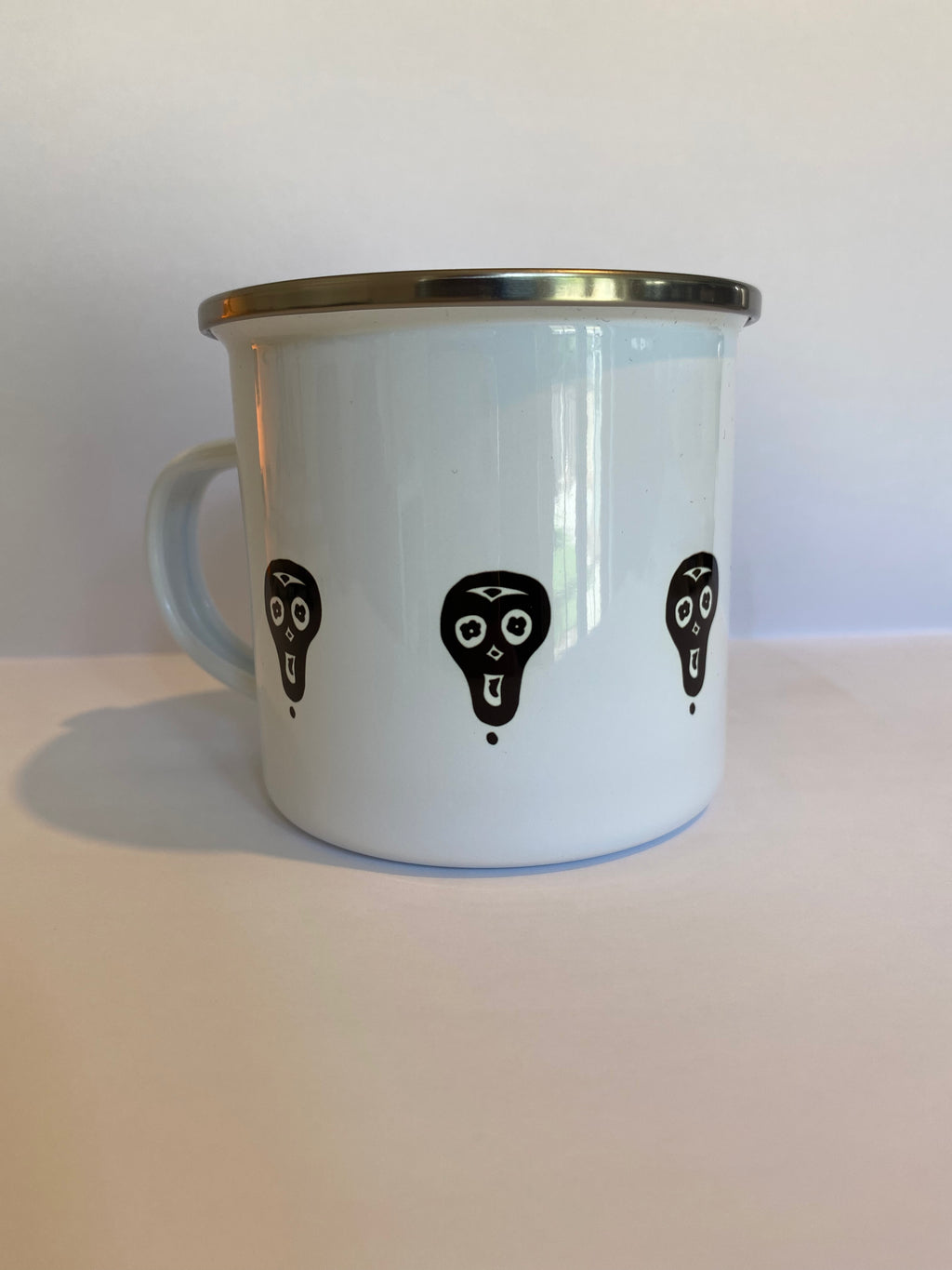 LzBc 3 skulls - Tin Mug